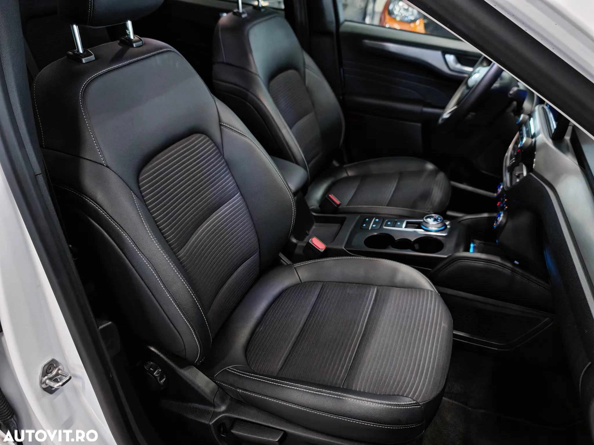 Ford Kuga 2.5 Duratec PHEV Titanium X - 22