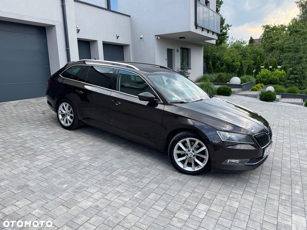 Skoda Superb 2.0 TDI Style DSG - 5