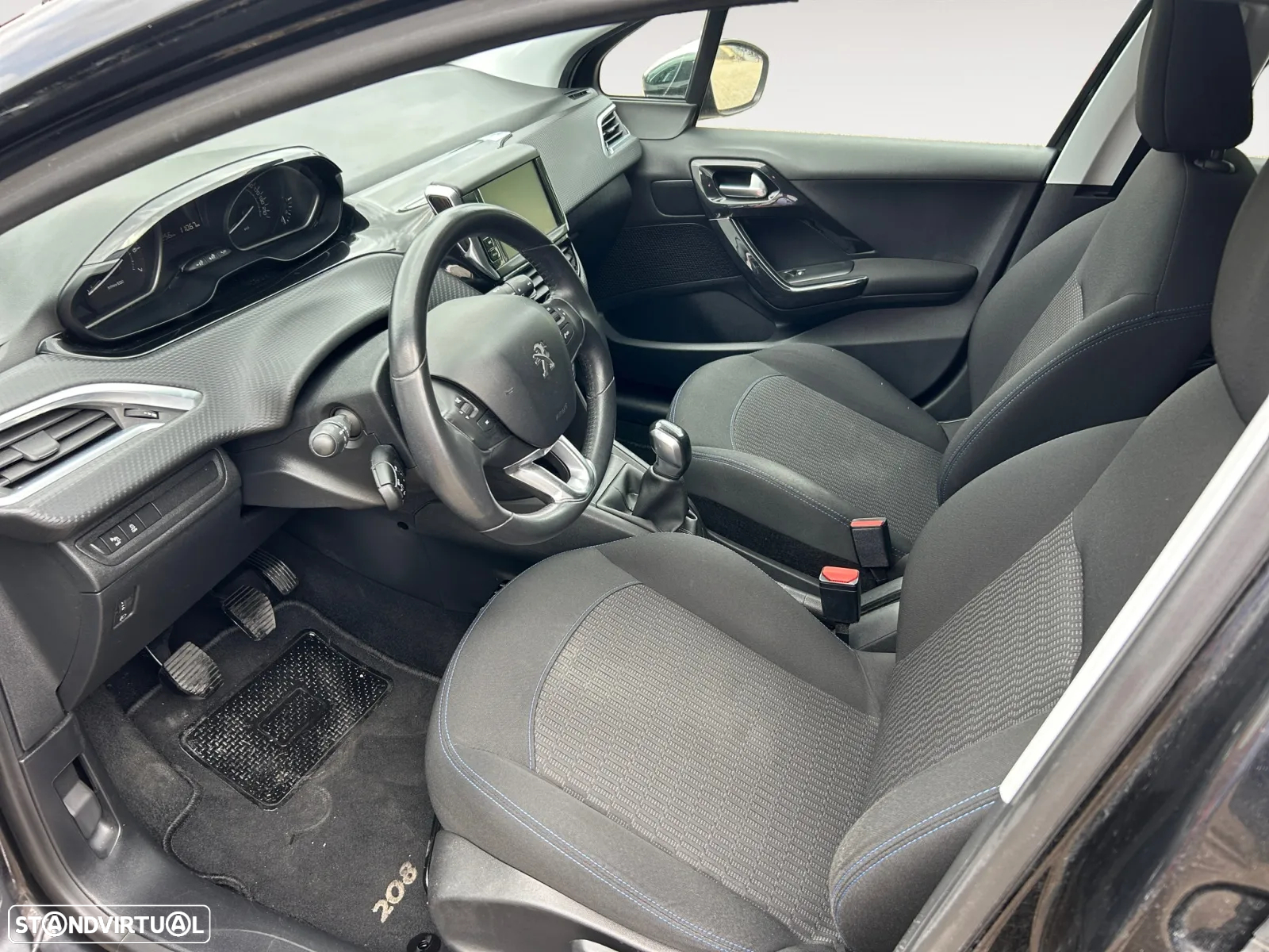 Peugeot 208 1.2 PureTech Style - 10