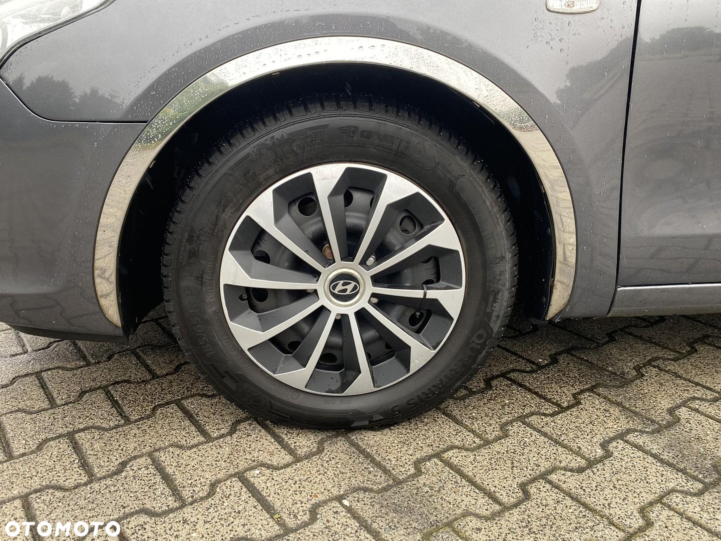 Hyundai i30 1.4 Base + - 21