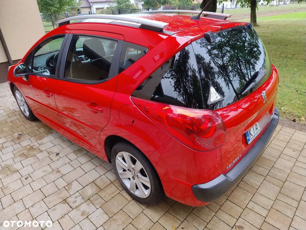 Peugeot 207 - 10