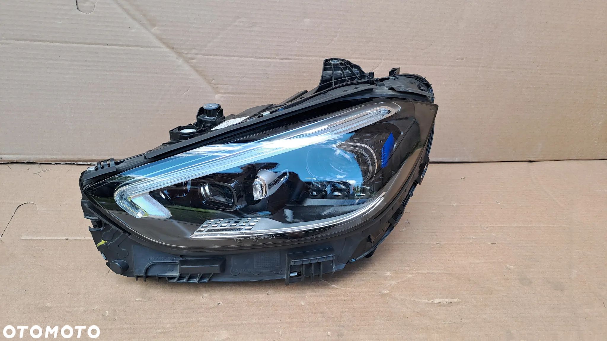 MERCEDES W206 DIGITAL LEWA LAMPA A2069064703 ŁADNA - 1
