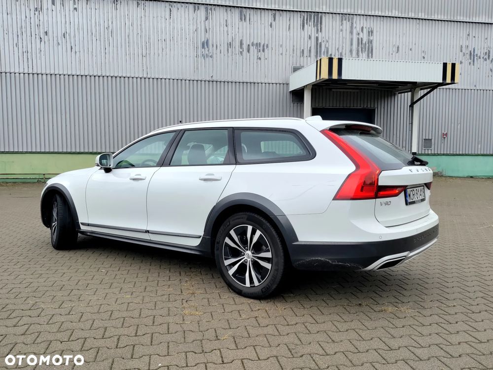 Volvo V90 Cross Country D4 AWD Pro - 6