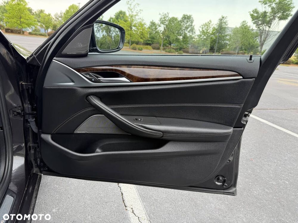 BMW Seria 5 520d Luxury Line - 17