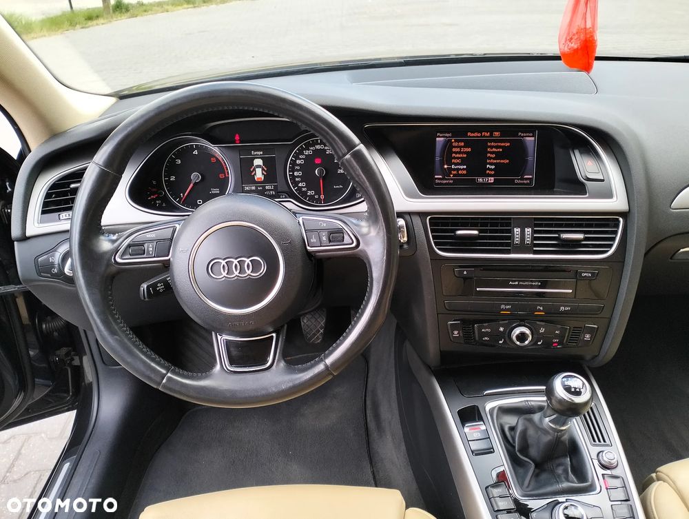 Audi A4 Avant 2.0 TDI DPF quattro Attraction - 33