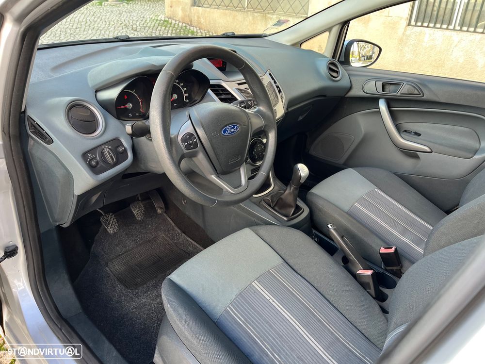 Ford Fiesta 1.4 TDCI Ambiente - 10