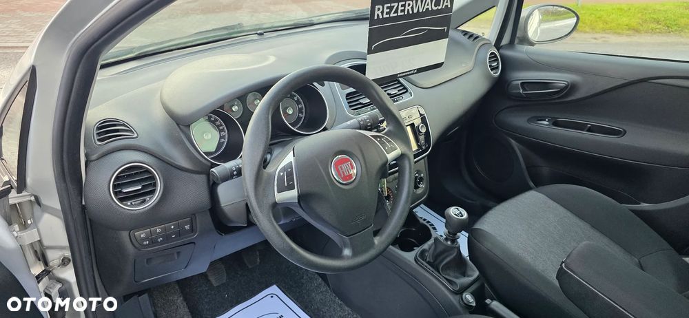 Fiat Punto 1.2 Young - 19
