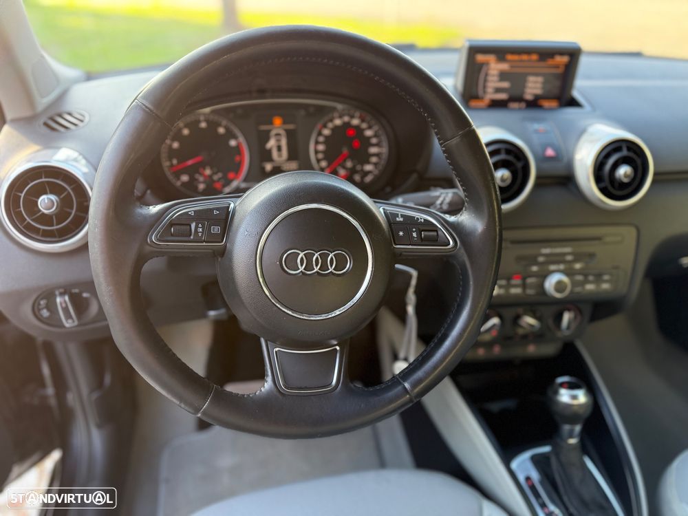 Audi A1 1.4 TFSI Advance S-Tronic - 12