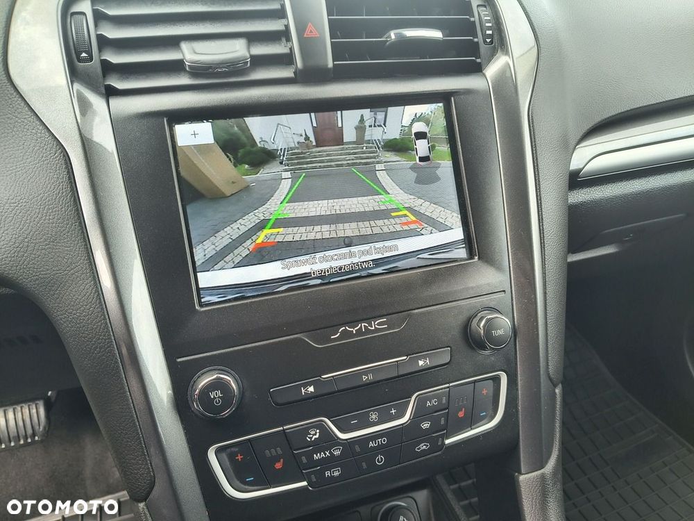 Ford Mondeo - 12