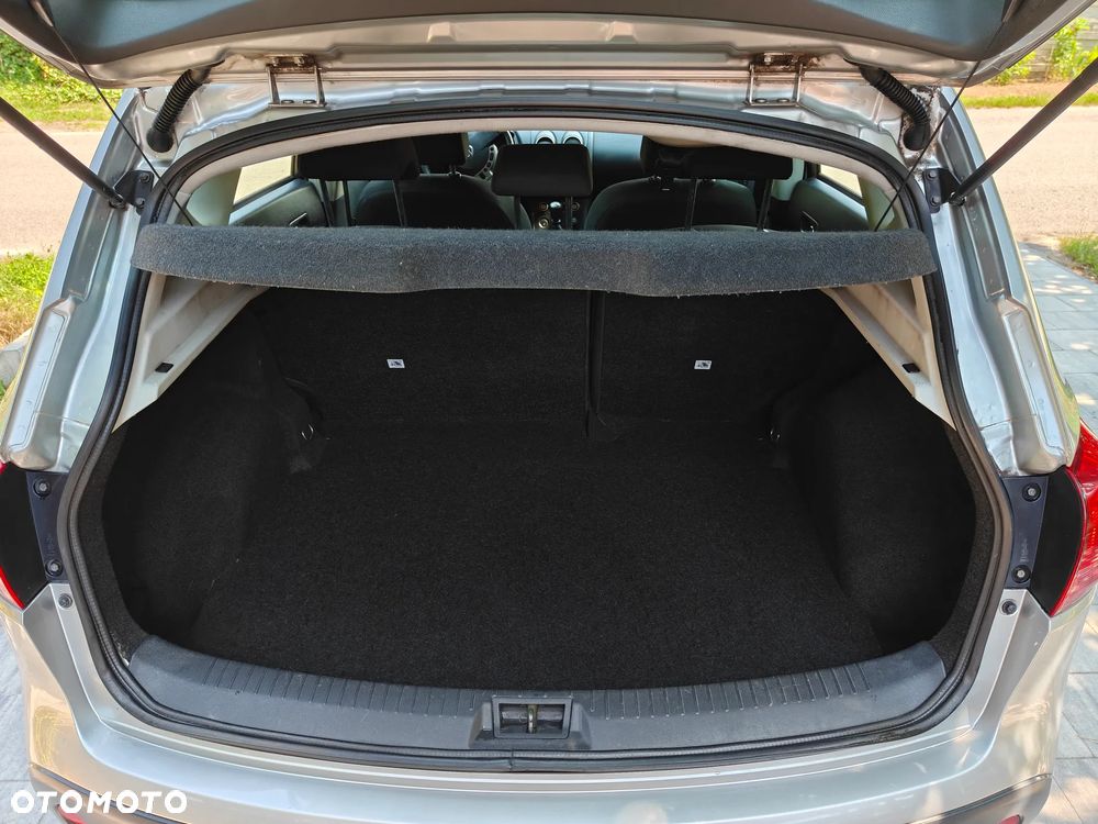 Nissan Qashqai 2.0 lounge - 11