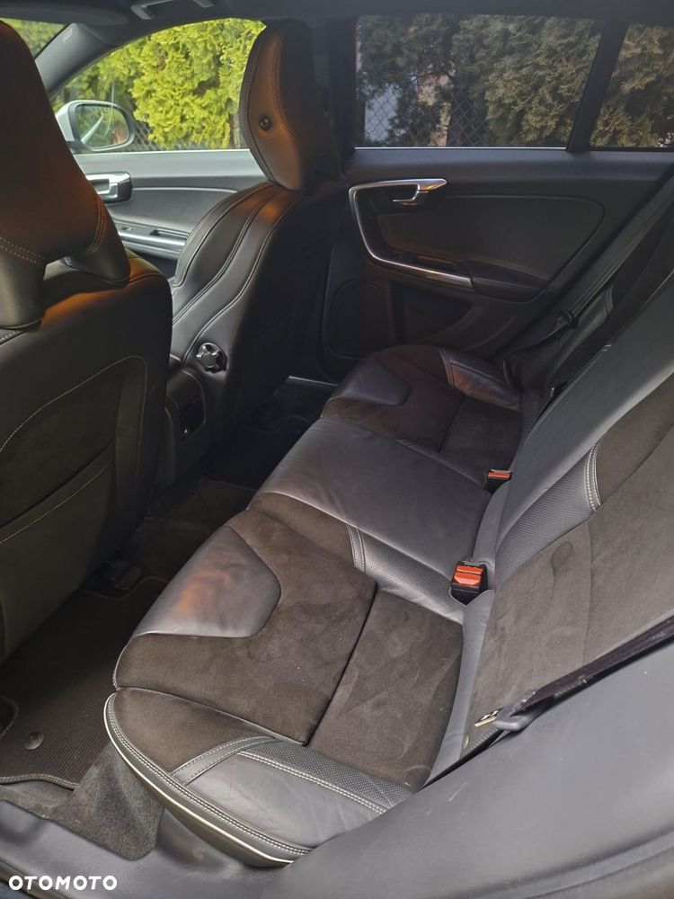 Volvo V60 - 11