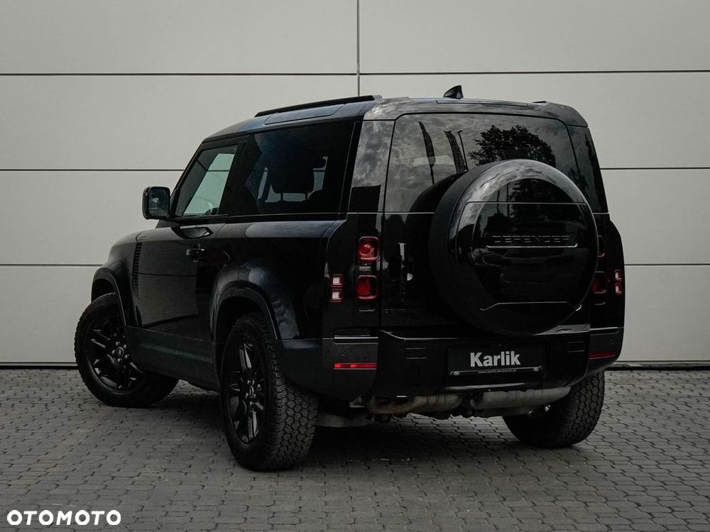 Land Rover Defender - 7
