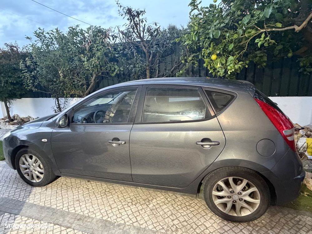 Hyundai i30 1.4 CVVT Comfort - 4
