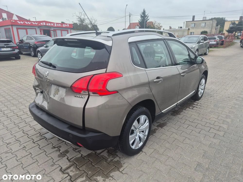 Peugeot 2008 PureTech 82 Allure - 3