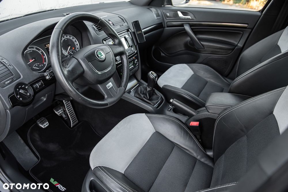Skoda Octavia 2.0 TSI RS - 15