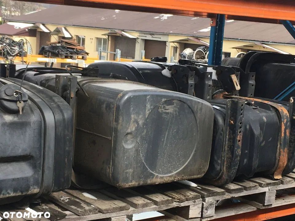 Zbiornik paliwa, 50-300 L, PLASTIKOWY - 1