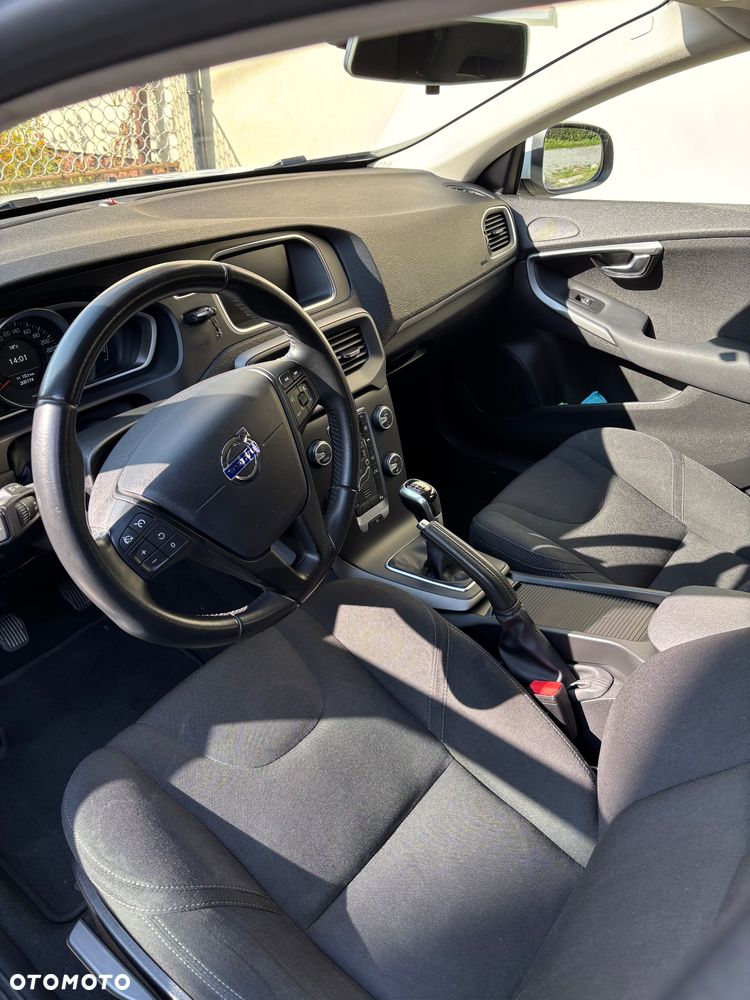 Volvo V40 - 10