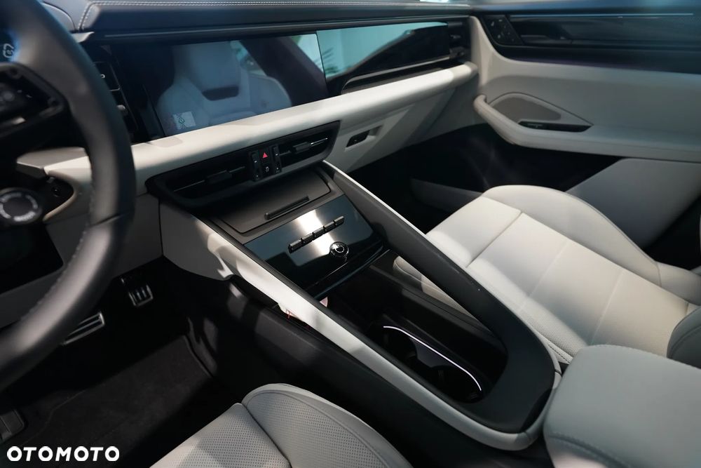 Porsche Macan Turbo 100kWh - 18