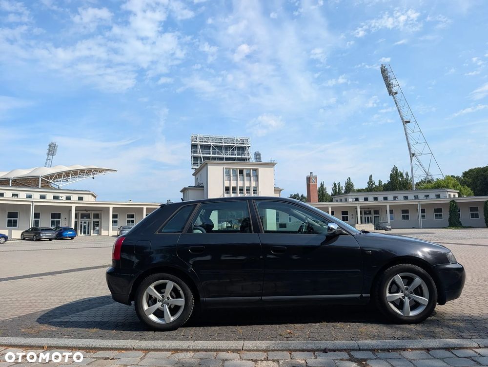 Audi A3 Sportback 1.8T Ambition - 2