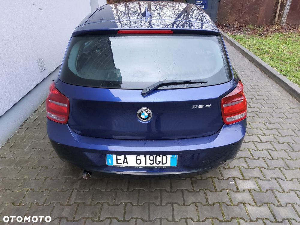 BMW Seria 1 118d Sport Line - 7
