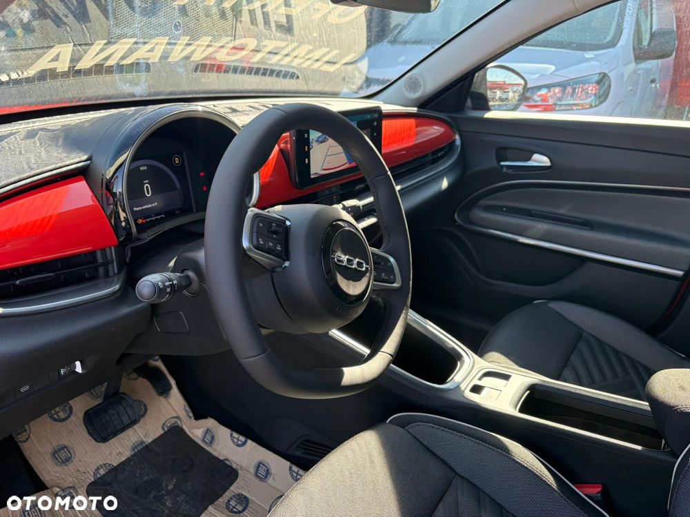 Fiat 600 1.2 Turbo Icon eDCT - 9