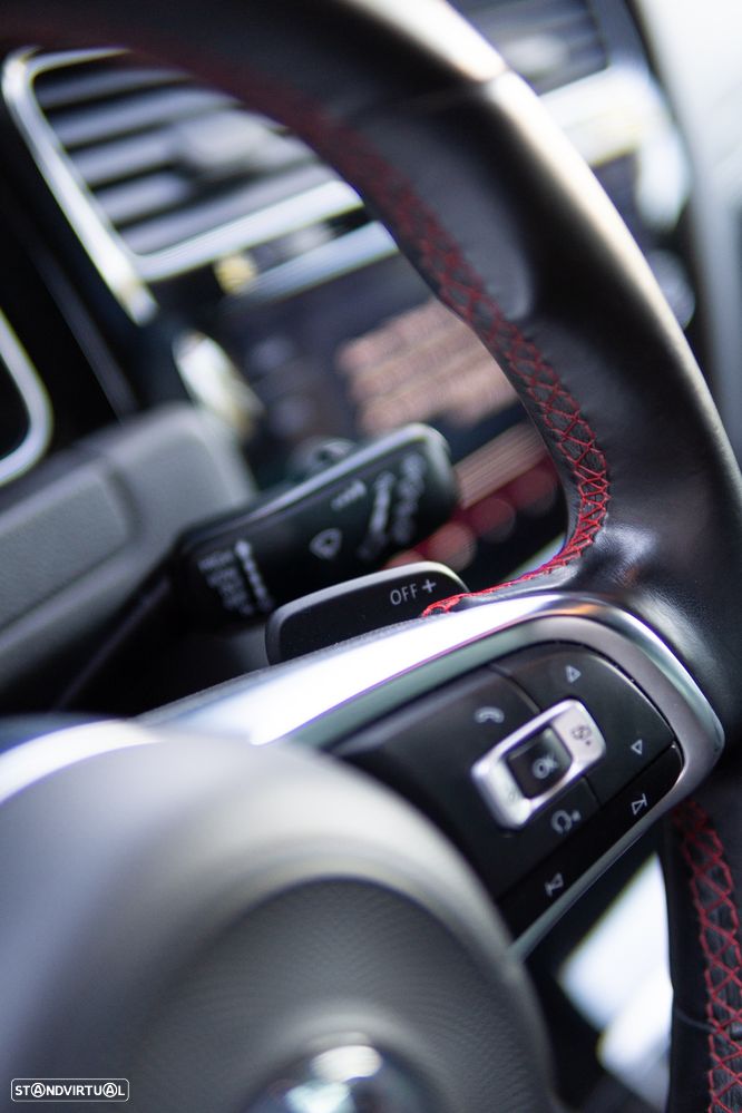 VW Golf 2.0 TSI GTI DSG Performance - 12