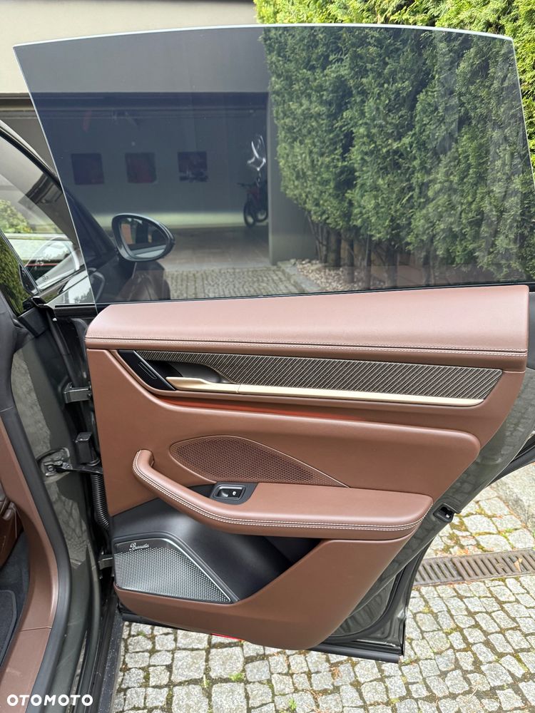 Porsche Macan - 32