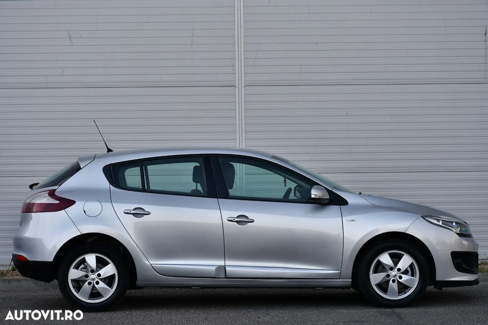 Renault Megane 1.5 dCi Expression - 9