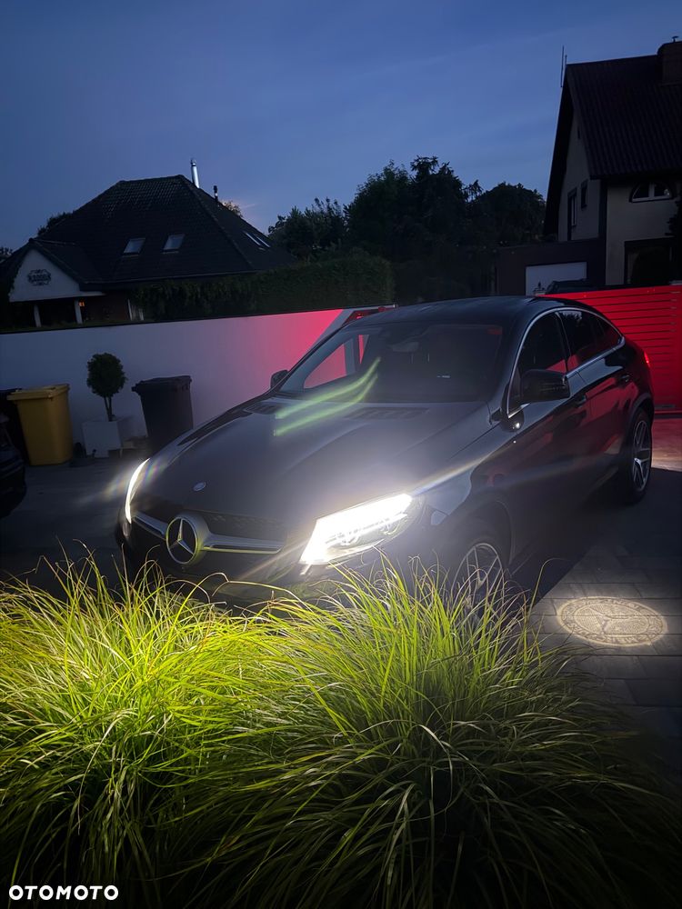 Mercedes-Benz GLE - 36