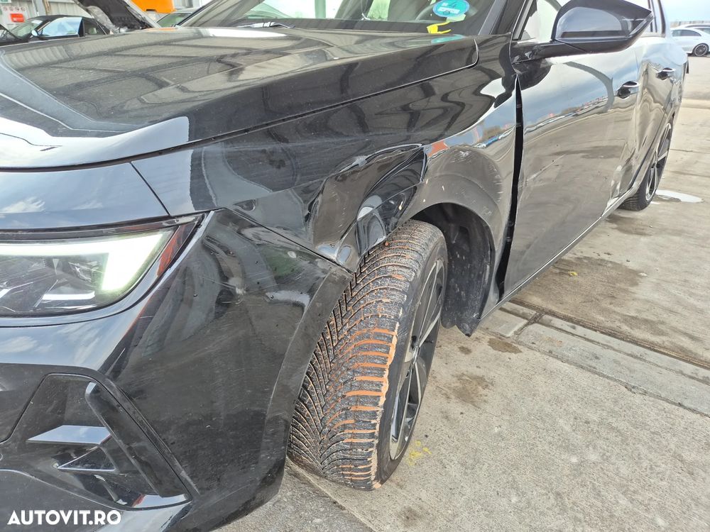 Opel Astra 1.2L Turbo Start/Stop GS - 3