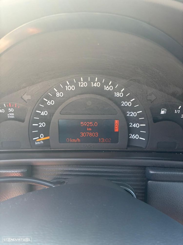 Mercedes-Benz C 270 CDi Avantgarde Aut. - 6