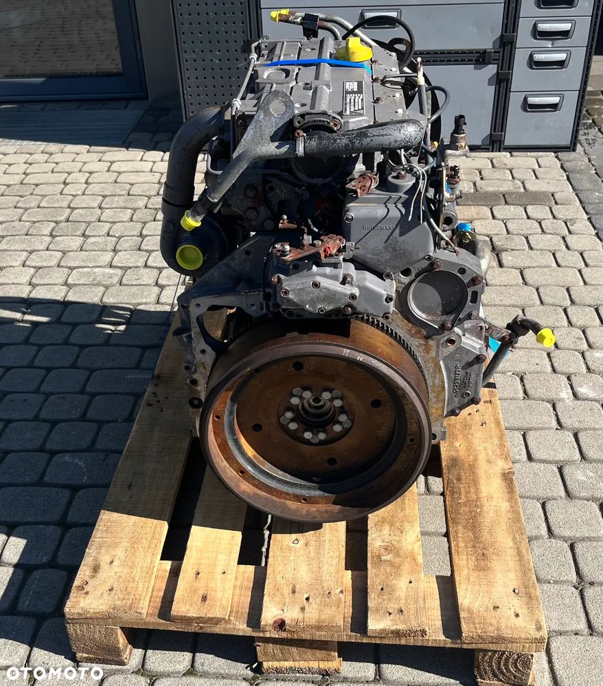 SILNIK DEUTZ BF 4M BF4M 1012 E 53kW 21500NETTO - 6
