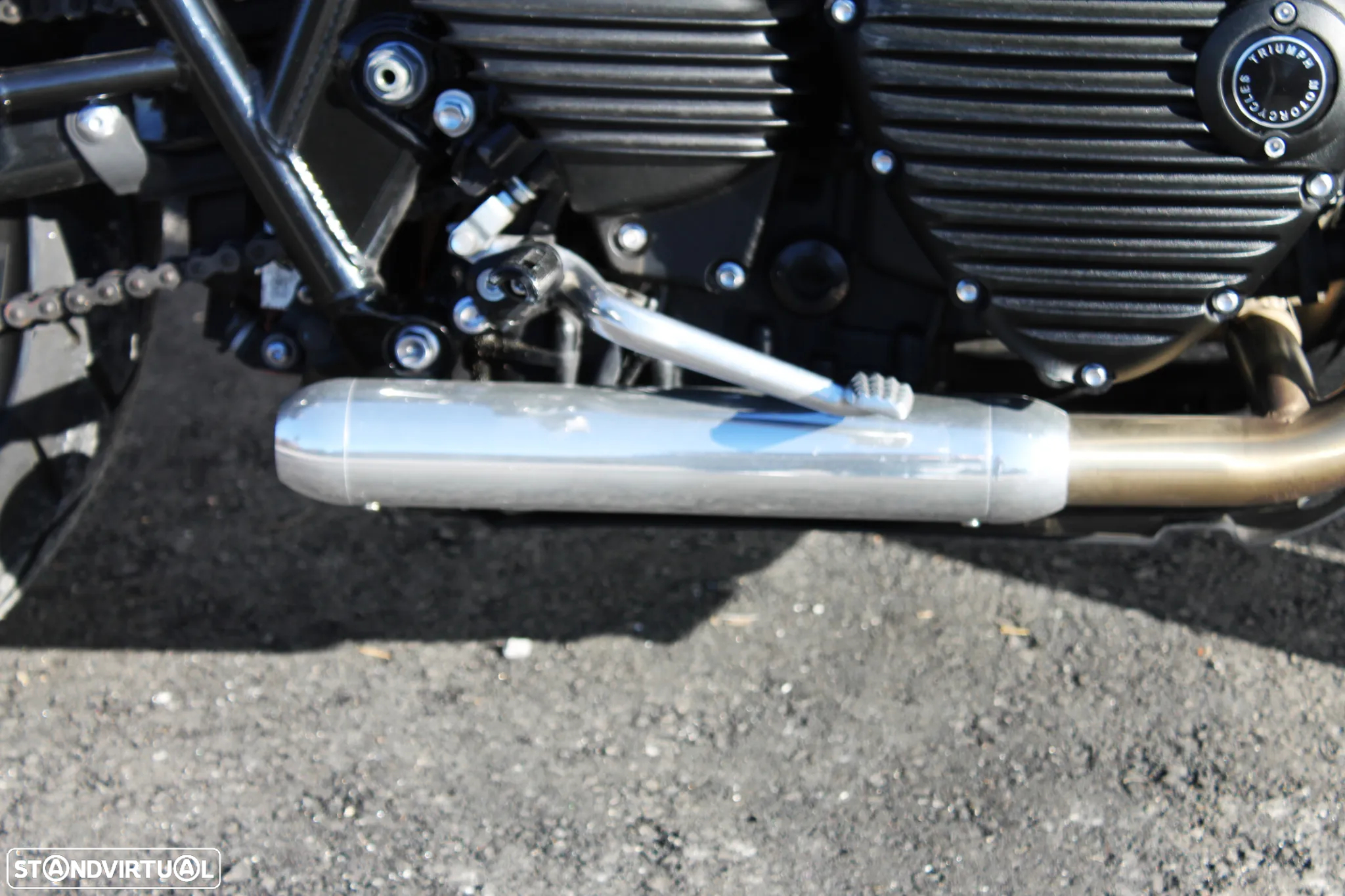 Triumph Bonneville Chrome Edition-Custom - 6