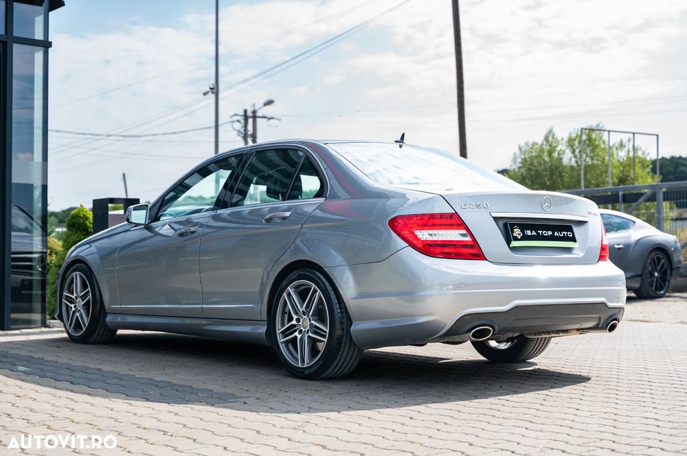 Mercedes-Benz C - 4