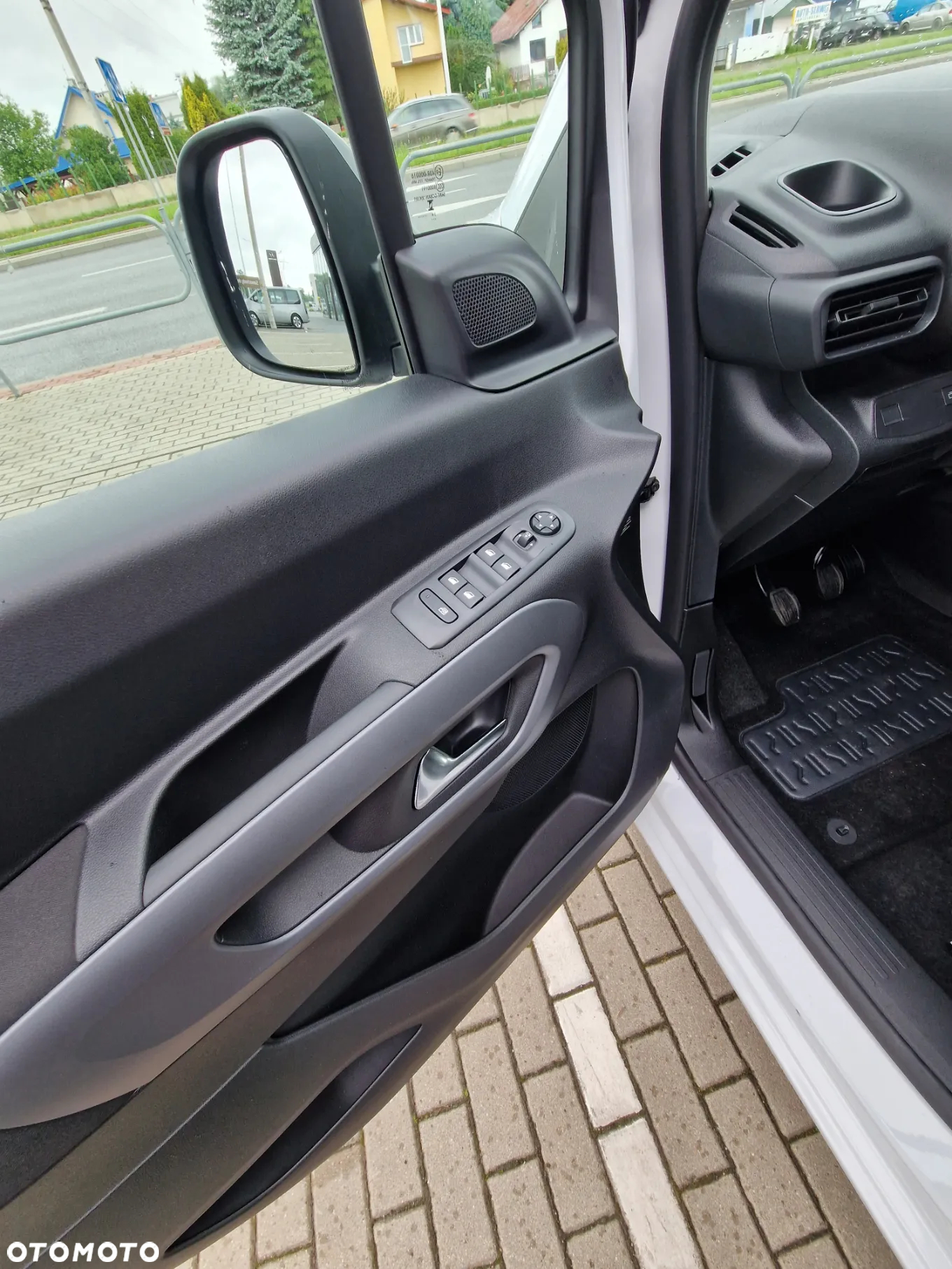 Opel Combo Cargo XL 1.5 CDTI S&S 2,4t (bryg.) - 16