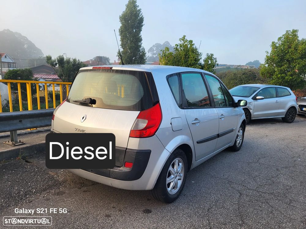 Renault Scénic 1.5 dCi Dynamique S - 2