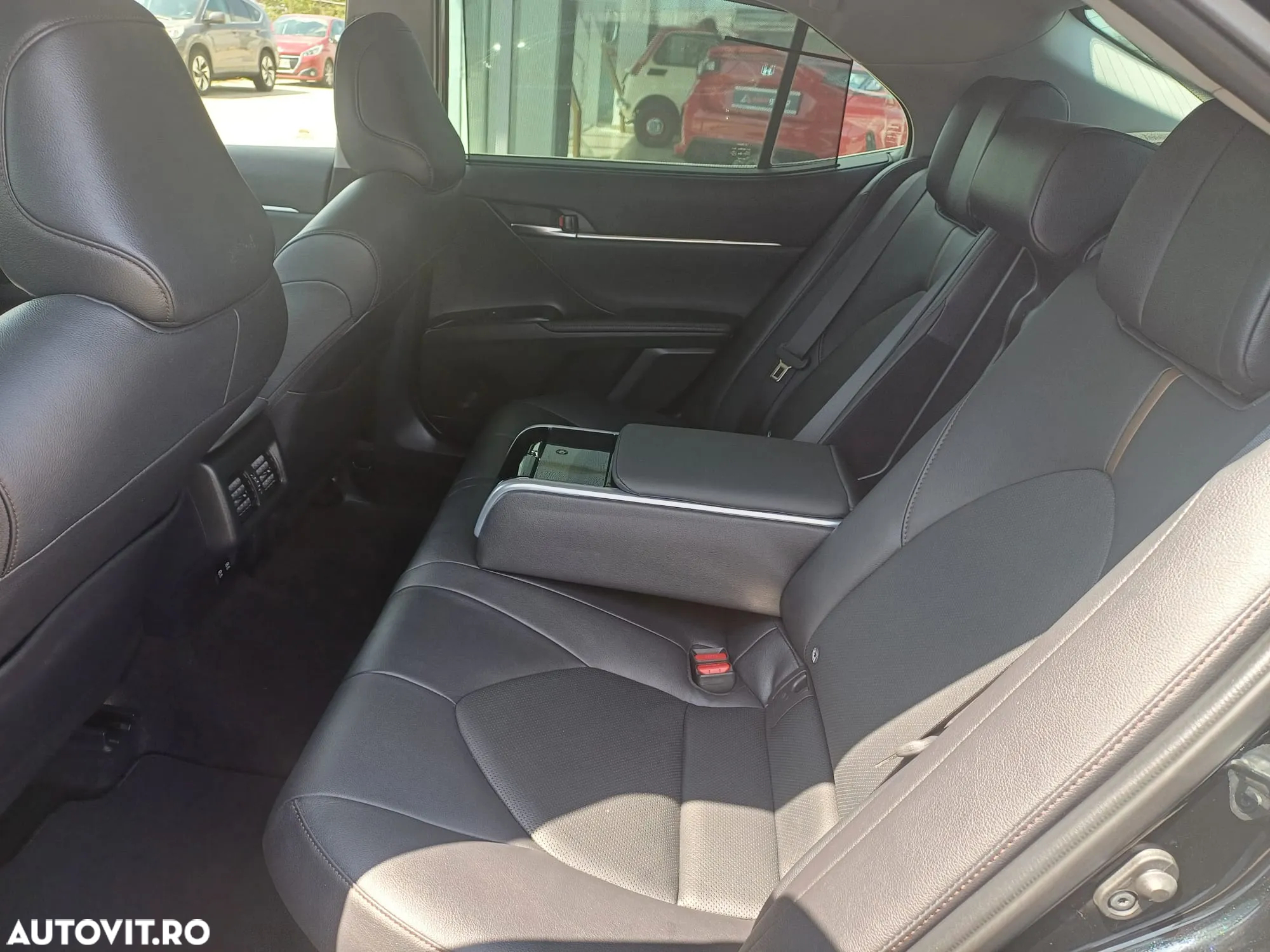Toyota Camry 2.5 Hybrid Exclusive - 8