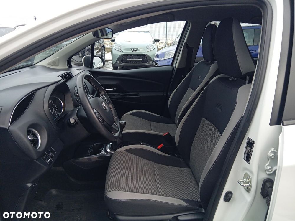 Toyota Yaris - 14