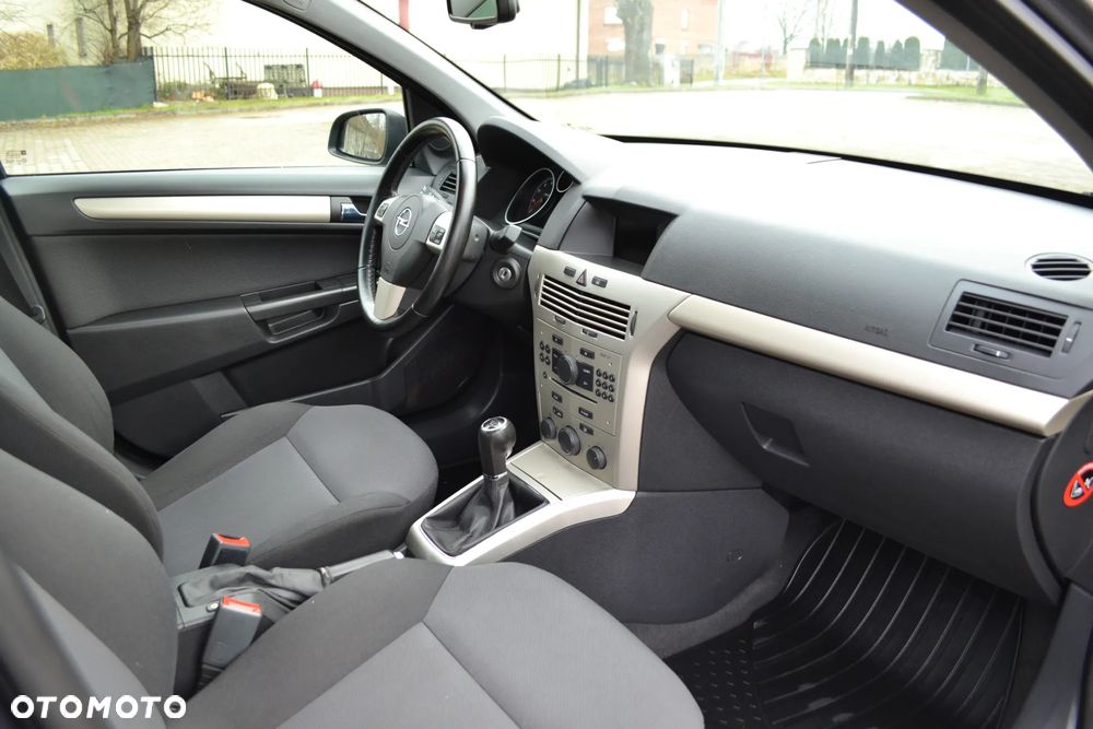 Opel Astra - 22