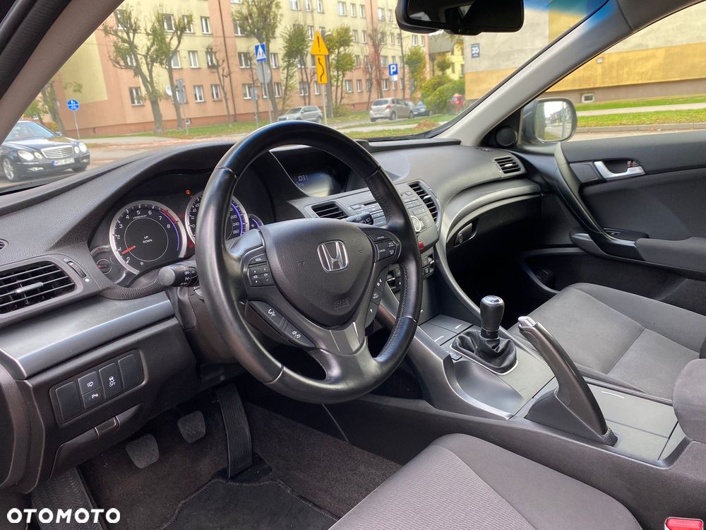 Honda Accord 2.0 Comfort - 12