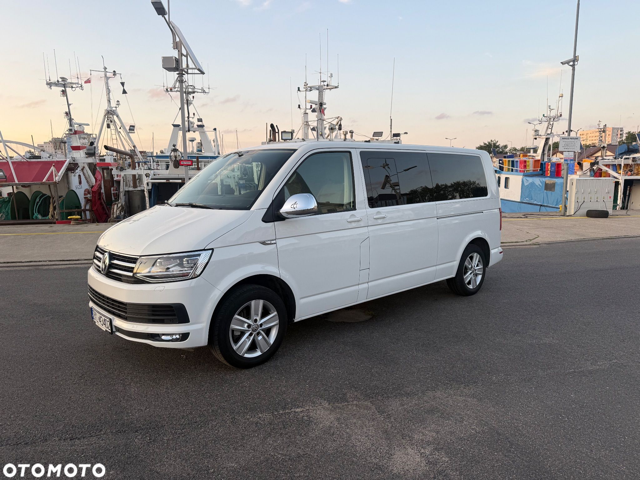 Volkswagen Caravelle 2.0 BiTDI L2 Highline 4Motion DSG - 1
