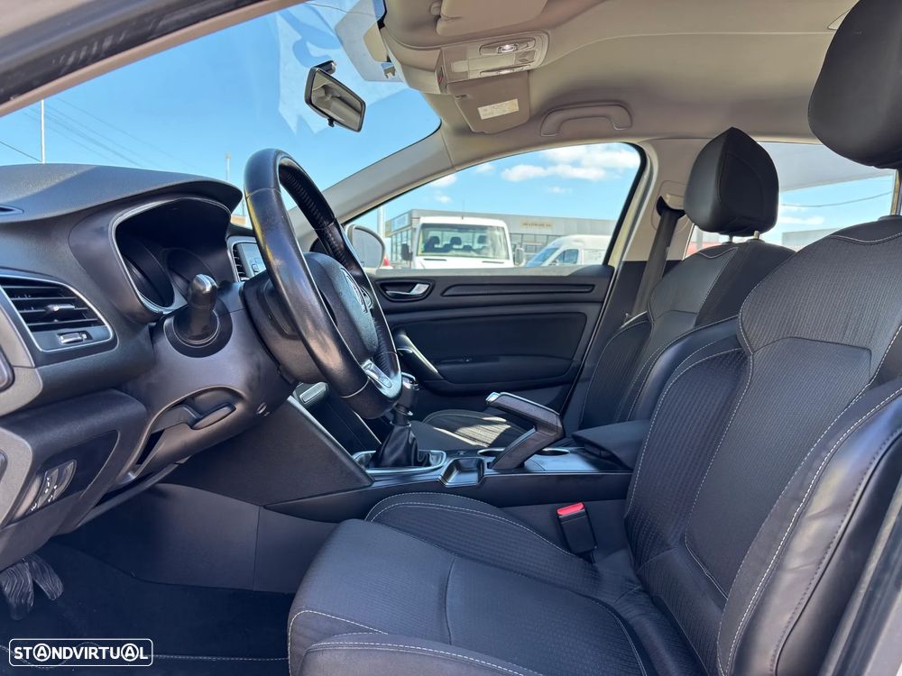 Renault Mégane Sport Tourer 1.5 dCi Zen ECO - 11