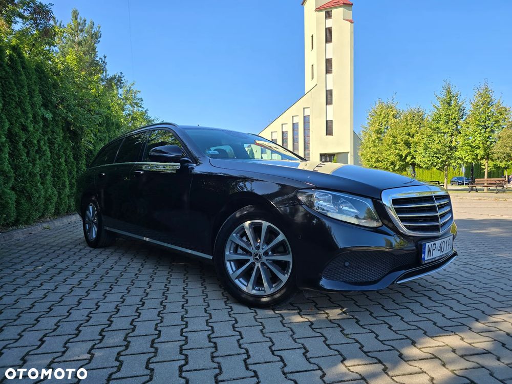 Mercedes-Benz Klasa E 200 9G-TRONIC - 18