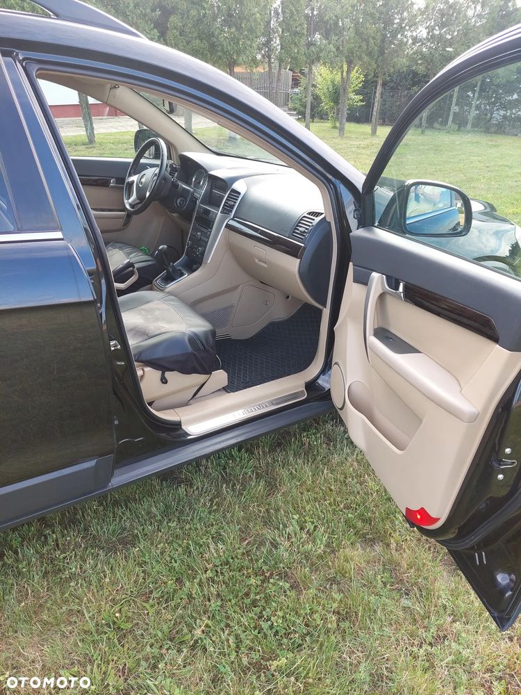 Chevrolet Captiva 2.0 d LT medium - 11