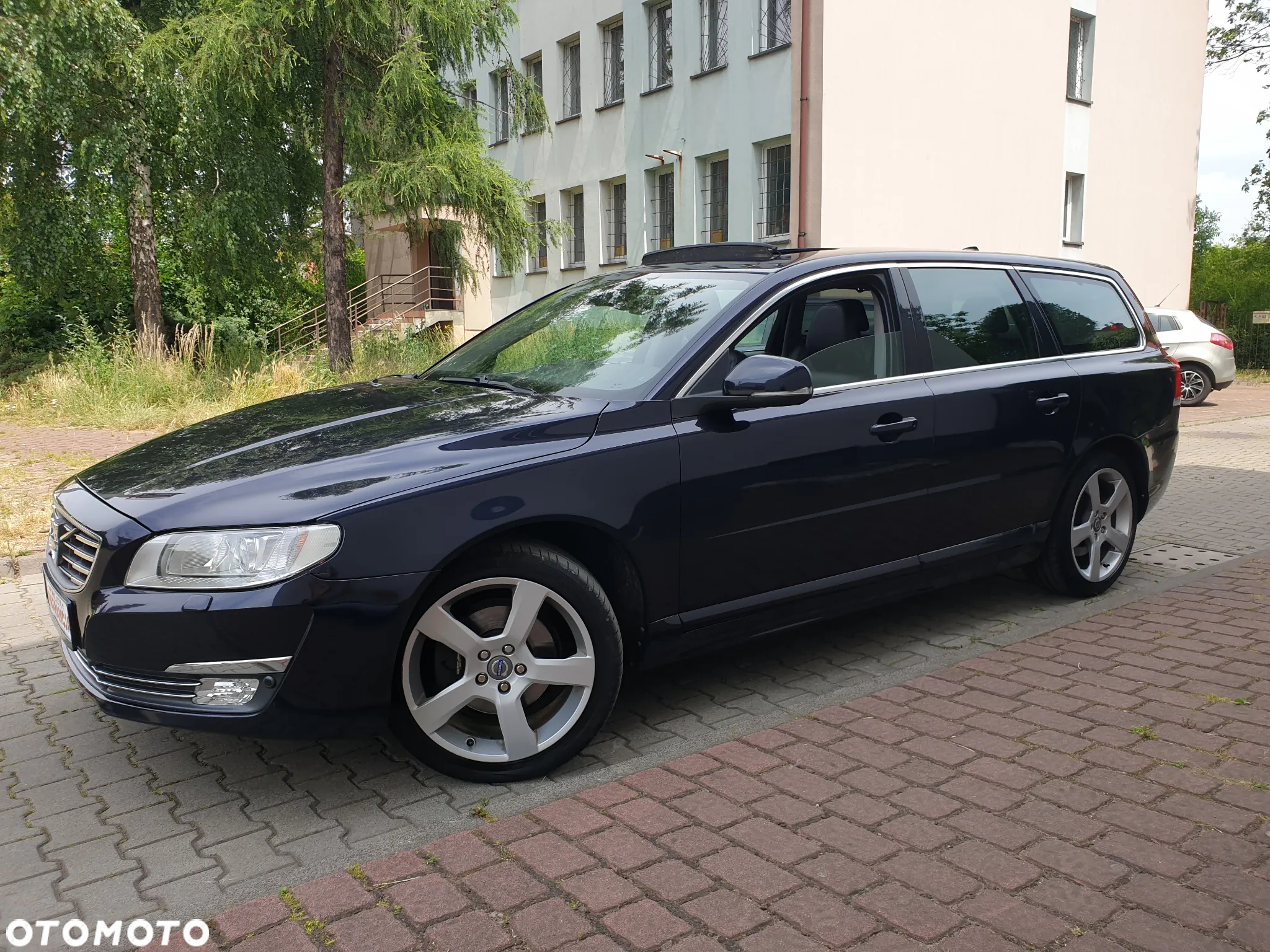 Volvo V70 D4 Summum - 14