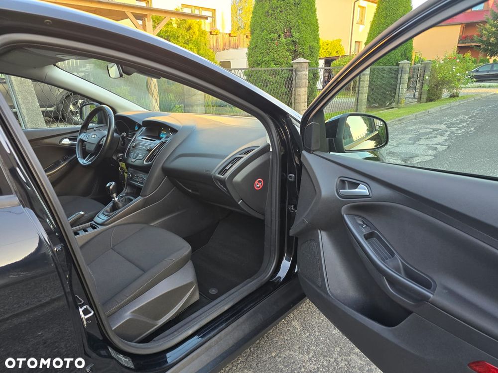 Ford Focus 1.0 EcoBoost Gold X (Edition Start) - 32