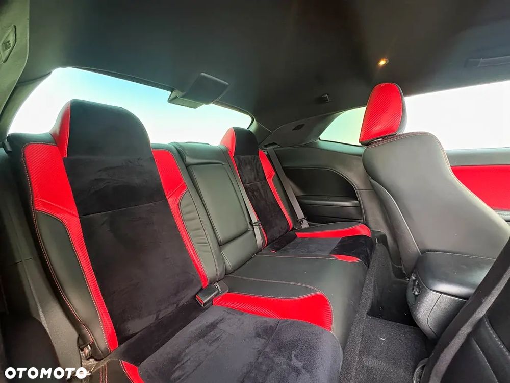 Dodge Challenger 5.7 R/T - 19
