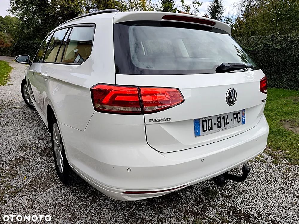 Volkswagen Passat Variant 1.6 TDI (BlueMotion Technology) Comfortline - 27