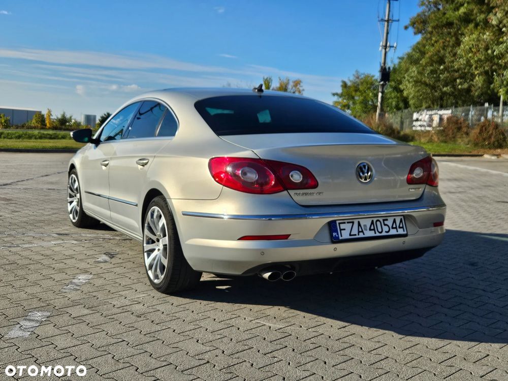 Volkswagen Passat CC - 4