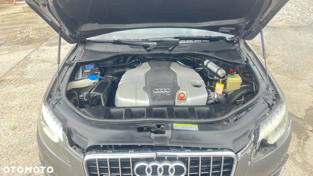 Audi Q7 - 4